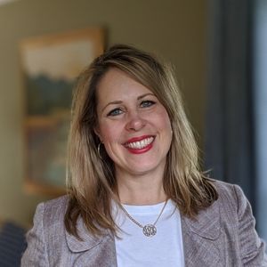 Meet your Posher, Angela